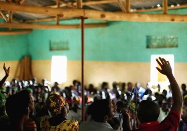 Igrejas fechadas. pastores presos: Ruanda é palco de perseguição