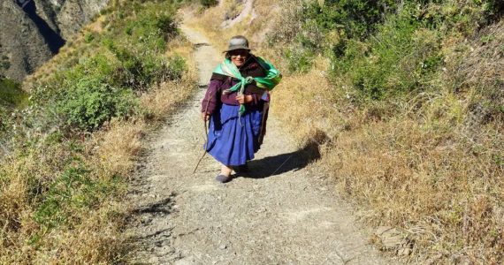 ‘Nunca é tarde para nascer de novo’, diz mulher com 100 anos que aceitou a Cristo no Peru