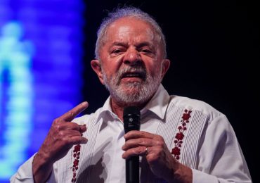Escritor Flavio Gordon vê discursos de Lula como ameaças a cristãos: ‘Deveria preocupar todos'