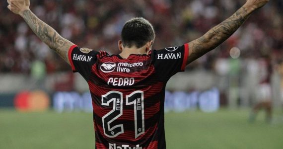 Pedro, atacante do Flamengo: 'Não consigo mais viver sem a presença de Deus’