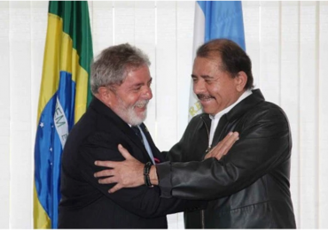 Lula diz que sentiu "orgulho" de ter estado com Ortega em evento