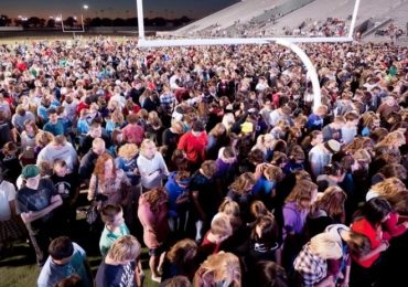 Evangelismo: estádios lotados para ouvirem testemunhos de estudantes cristãos