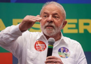Lula: Igrejas serão responsabilizadas se não apoiarem vacina