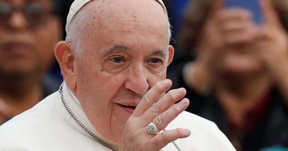 Papa diz ter tido "presságios de destruição e desolação"
