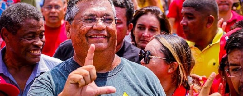 Dino cita a Bíblia para defender prisão de manifestantes anti-Lula