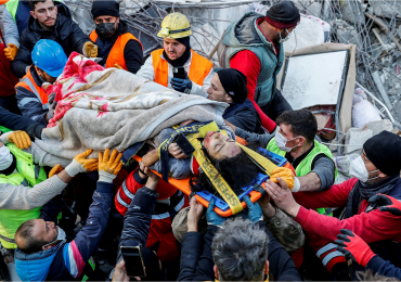 Sobreviventes do terremoto na Turquia encontram o amor de Cristo