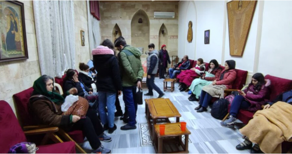 Terremoto na Turquia e Síria: cristãos distribuem bíblias às vítimas