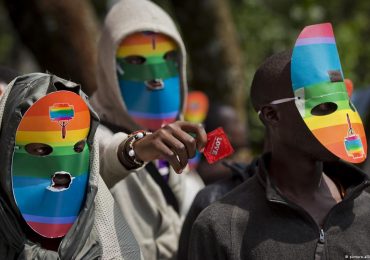 Uganda ignora apelo do Papa e aprova pena de morte para gays