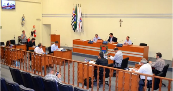 Justiça proíbe leitura da Bíblia em sessão de Câmara Municipal