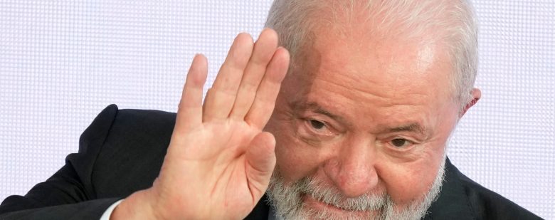 Lula recusa convite para ir à Marcha para Jesus, mas faz elogio