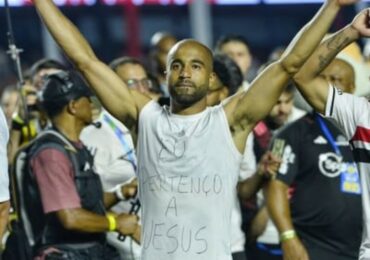 Após título inédito, Lucas Moura repete Kaká na comemoração: ‘Eu pertenço a Jesus’