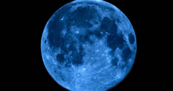 Superlua Azul pode ser sinal de Deus chamando 'ao arrependimento', diz especialista