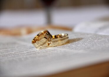 É para casar? Escritor oferece ‘mapa’ para descobrir se o namoro vai dar certo