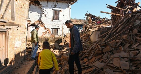 Nepal: grupo humanitário ajuda comunidade atingida por terremoto que matou cristãos