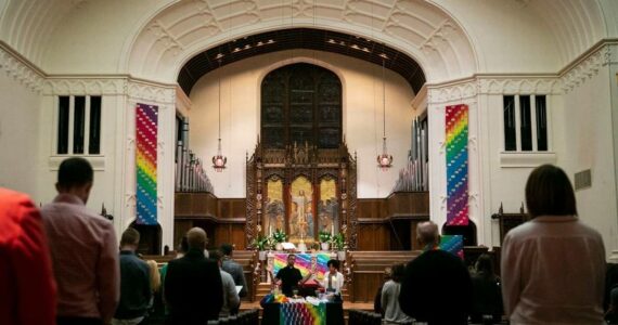 Após abraçar a pauta LGBT, denominação perde 1/4 das igrejas, que criam outra matriz