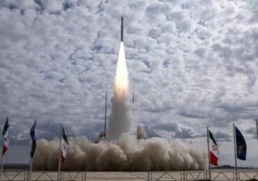 Irã referencia o ‘messias islâmico’ em foguete que levou satélite à órbita