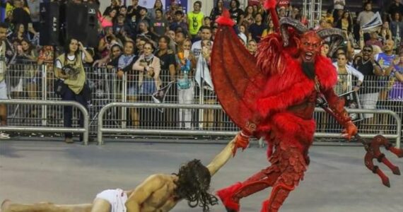 Euforia do carnaval se transforma em dor, diz Lamartine Posella: ‘Não devemos alimentar a carne’