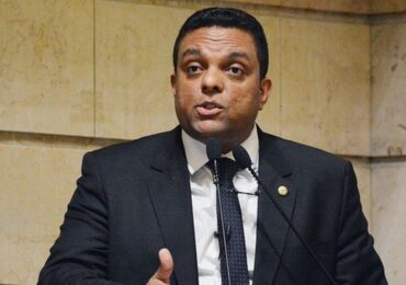 Pastor denuncia 'bomba ideológica' em novo Código Civil prestes a tramitar no Senado