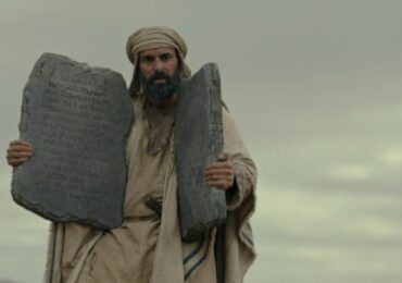 ‘Testamento - A História de Moisés’: série da Netflix é ótima pedida para o feriado
