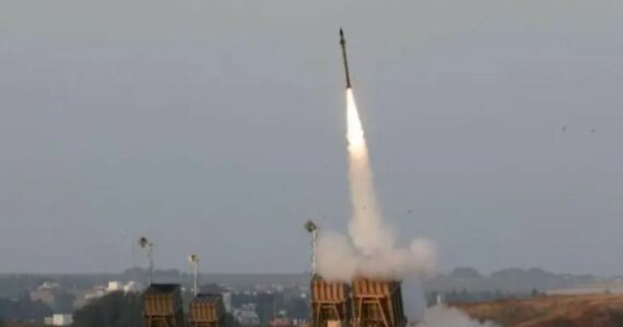 Israel retalia ataque do Irã e faz bombardeio a base aérea para demonstrar força