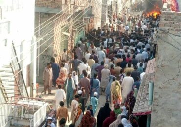 Polícia prende 100 muçulmanos acusados de linchar sapateiro cristão no Paquistão