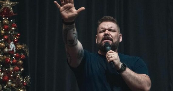 Pastor Jack denuncia montagem de vídeo que lhe associa a crimes que não cometeu