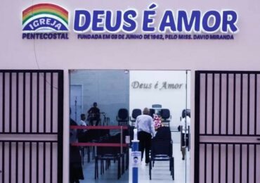 Igreja Deus é Amor é denunciada por racismo após a proibição de "penteado afro"