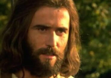 ‘Acabei de ver Jesus’: livro celebra 45 anos do filme ‘JESUS’